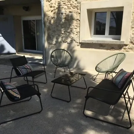 Gite Lumineux Et Confortable Dans Un Mas Provencal Courthezon Exterior photo