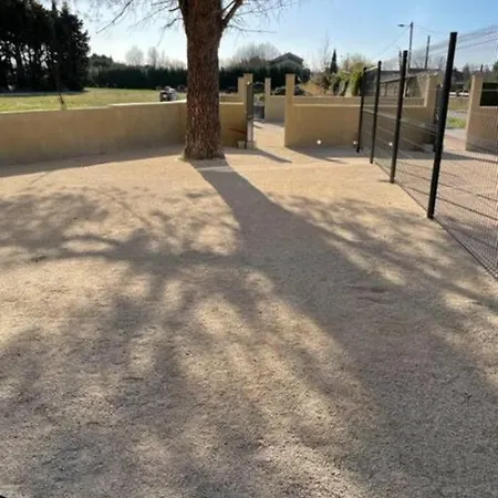 Gite Lumineux Et Confortable Dans Un Mas Provencal Courthezon Exterior photo