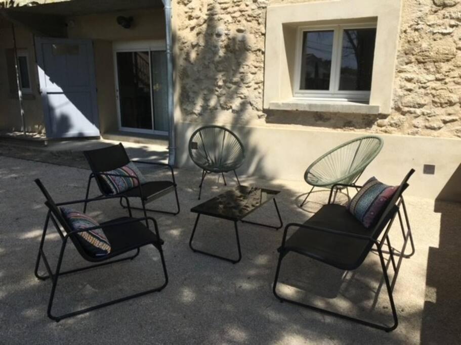 Lumineux Et Confortable Dans Un Mas Provencal